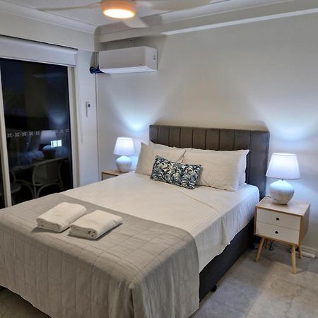 Apr Private Suites Moroccan By The Beach Gold Coast Exteriér fotografie