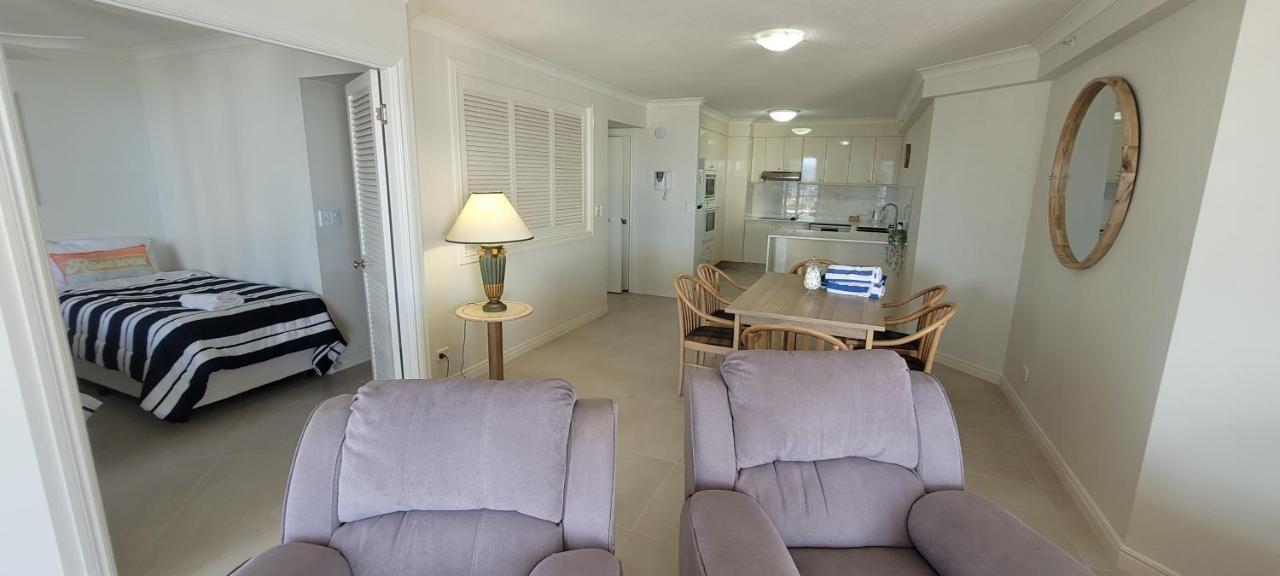 Apr Private Suites Moroccan By The Beach Gold Coast Exteriér fotografie