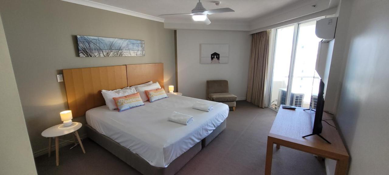 Apr Private Suites Moroccan By The Beach Gold Coast Exteriér fotografie