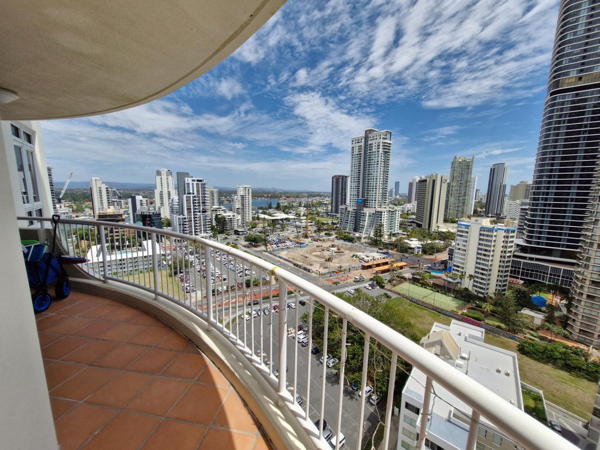 Apr Private Suites Moroccan By The Beach Gold Coast Exteriér fotografie