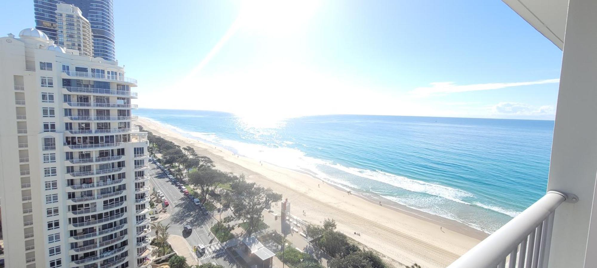 Apr Private Suites Moroccan By The Beach Gold Coast Exteriér fotografie