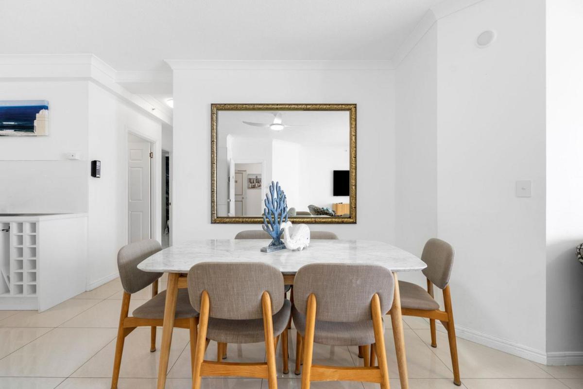 Apr Private Suites Moroccan By The Beach Gold Coast Exteriér fotografie