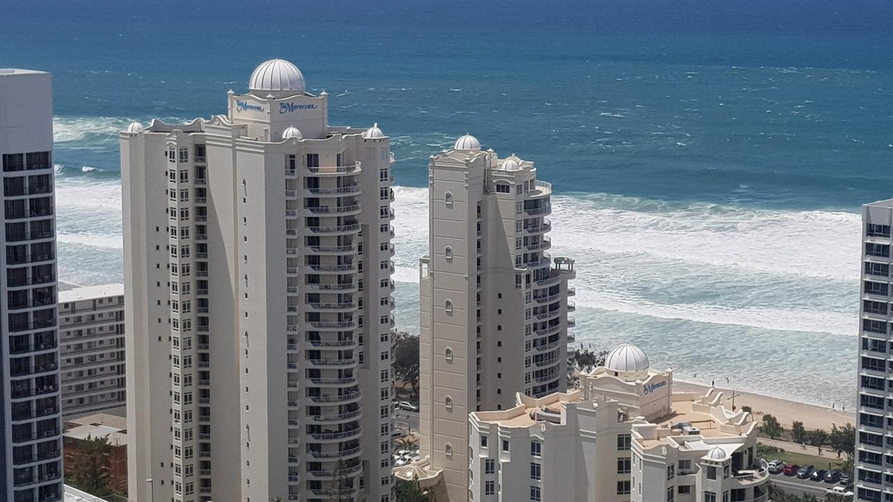 Apr Private Suites Moroccan By The Beach Gold Coast Exteriér fotografie